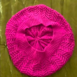 Vintage Accessories - Cute knit fuchsia beret Vintage Accessories - Cute knit fuchsia beret